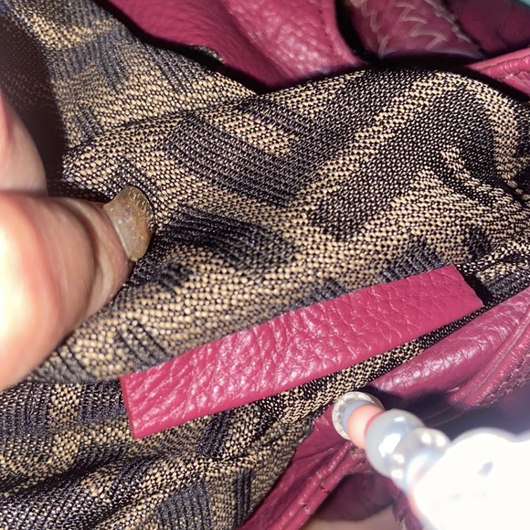 FENDI SHOULDER BAG - Picture 5 of 6